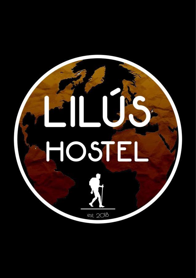 Lilus Hostel Batumi Exterior foto