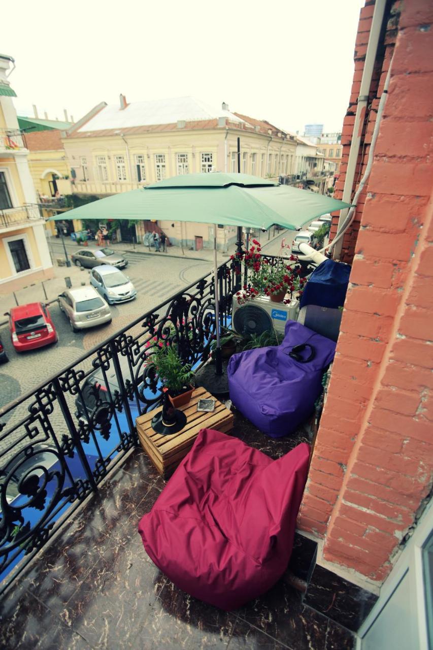 Lilus Hostel Batumi Exterior foto